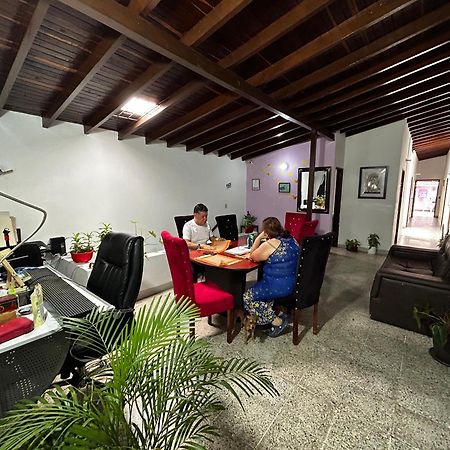 Hostel Urban City Medellín Kültér fotó