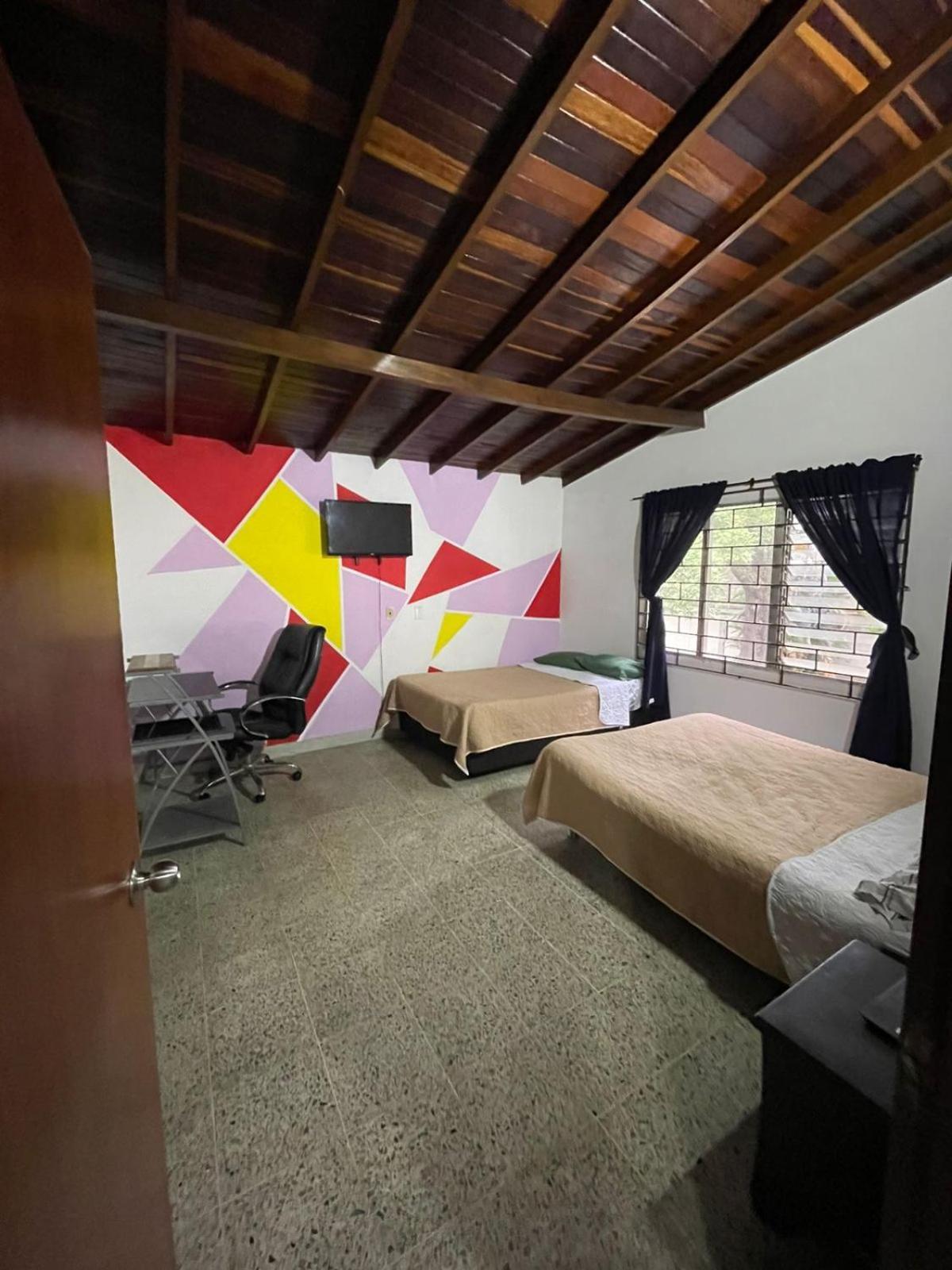 Hostel Urban City Medellín Kültér fotó